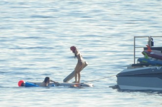 Jeff Bezos i Lauren Sanchez priredili raskošnu pjena-zabavu kod Cresa uoči vjenčanja u Veneciji