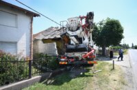 Zagreb: Kamion naletio na kuću u Botincu