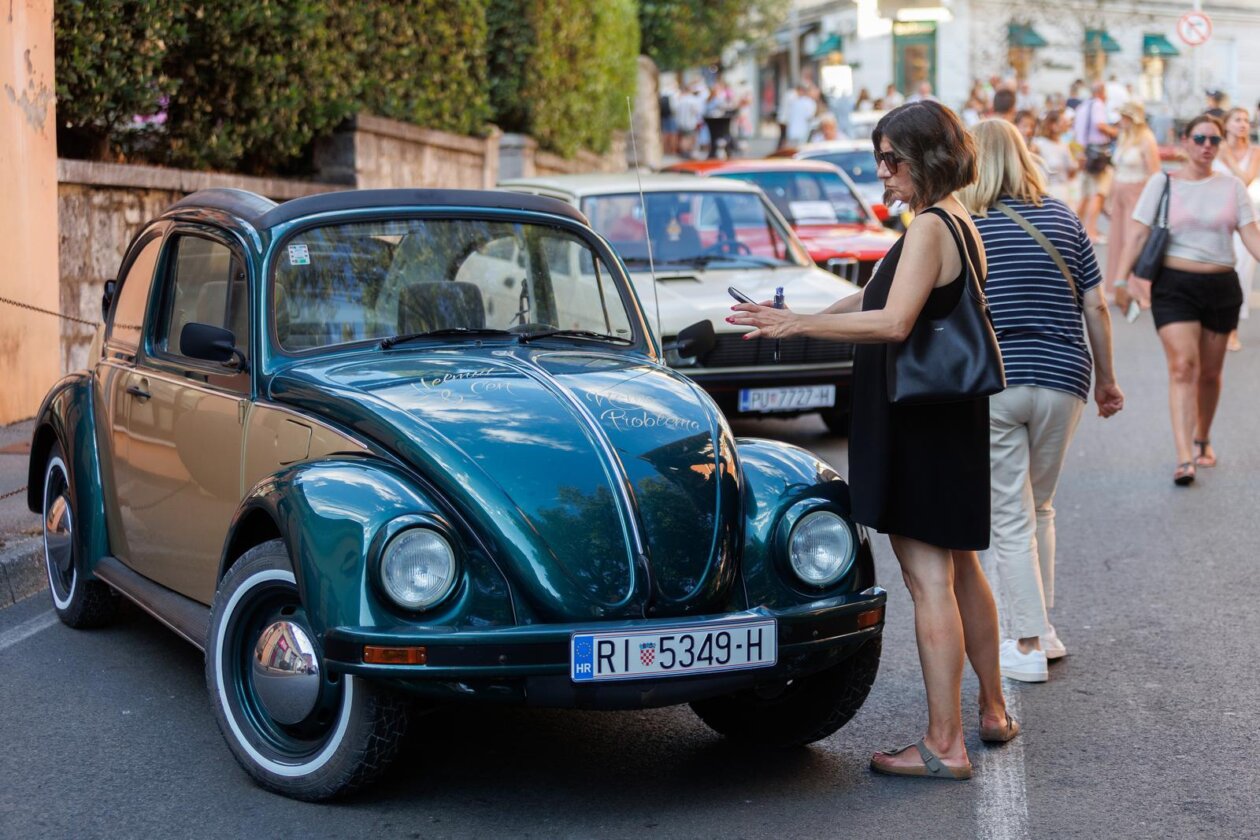 Manifestacija RetroOpatija