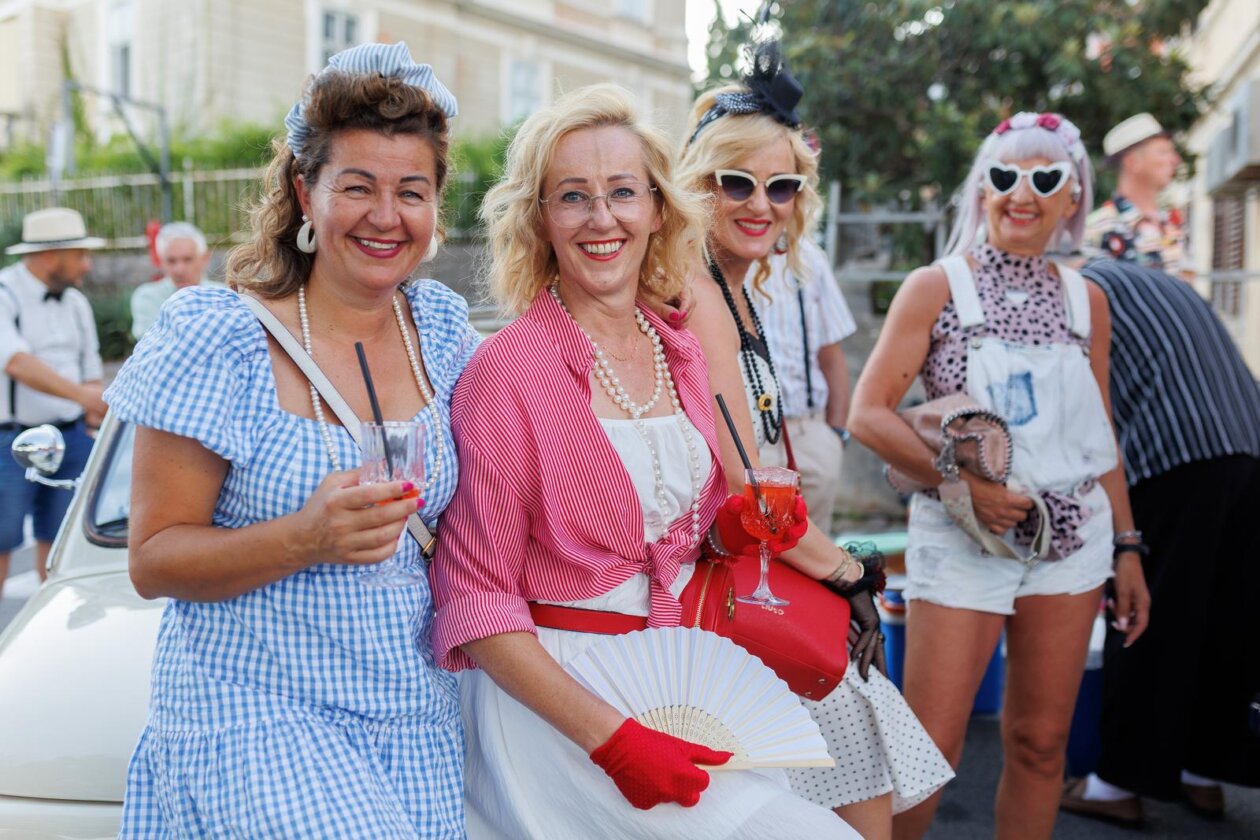 Manifestacija RetroOpatija