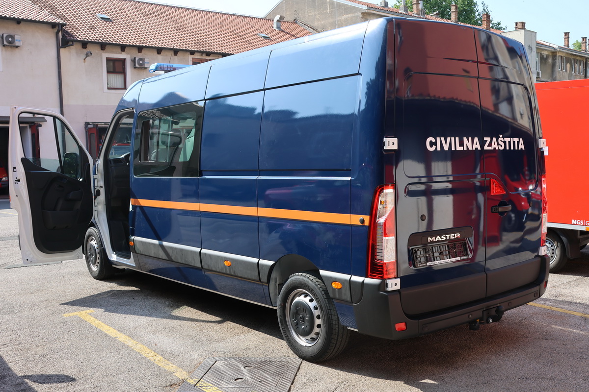Posjet-vatrogascima-i-Civilnoj-zastiti-5 Posjet-vatrogascima-i-Civilnoj-zastiti-5
