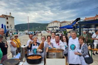 creski-kaic-buzara-od-skampi creski-kaic-buzara-od-skampi