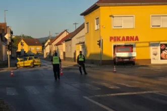 kamion požega 14