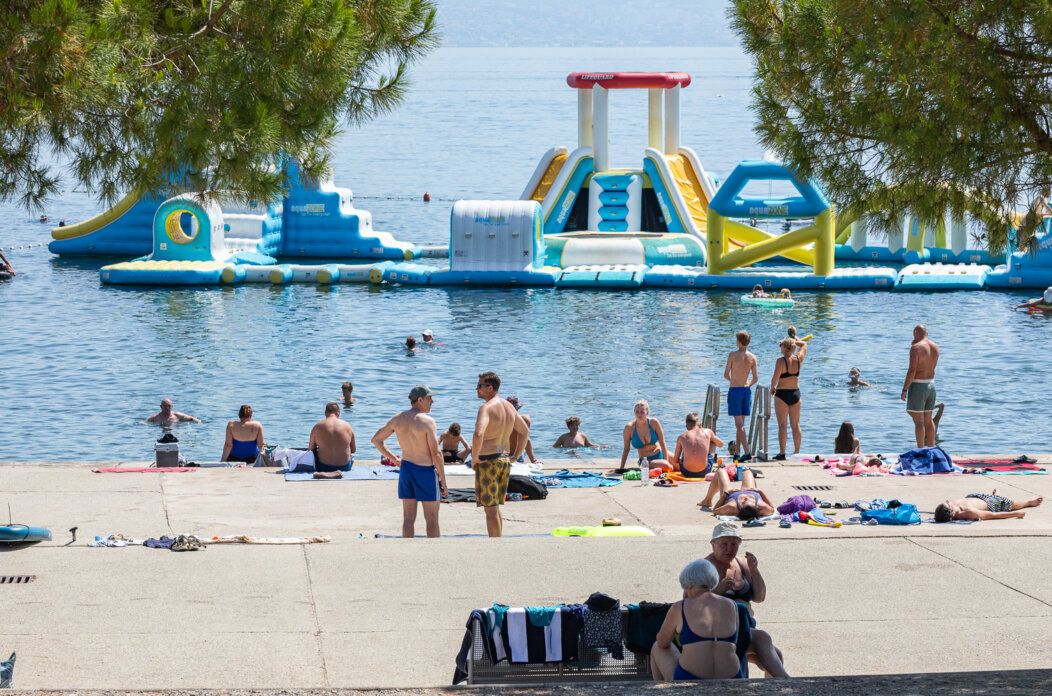Ilustrativne Opatija ljeto 2025 Ičići plaža kupači-8859