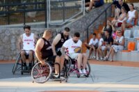 Kostrena: Neformalna košarkaška reprezezentacija Hrvatskoga sabora održala je sportski susret s mladim sportašima s invaliditetom Kostrena: Neformalna košarkaška reprezezentacija Hrvatskoga sabora održala je sportski susret s mladim sportašima s invaliditetom