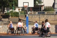 Kostrena: Neformalna košarkaška reprezezentacija Hrvatskoga sabora održala je sportski susret s mladim sportašima s invaliditetom Kostrena: Neformalna košarkaška reprezezentacija Hrvatskoga sabora održala je sportski susret s mladim sportašima s invaliditetom