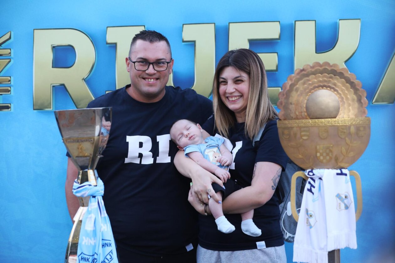 Rijeka: Predstavljanje novih dresova nogometaša Rijeke Rijeka: Predstavljanje novih dresova nogometaša Rijeke