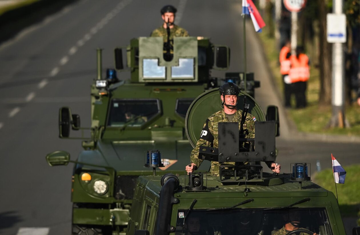 Zagreb: Svečani vojni mimohod u povodu 30 godina VRO Oluja