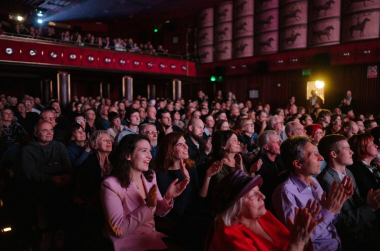 art kino (7) art kino (7)