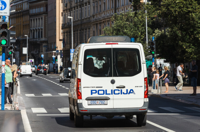 Ilustrativna promet grad Policija-3495 Ilustrativna promet grad Policija-3495