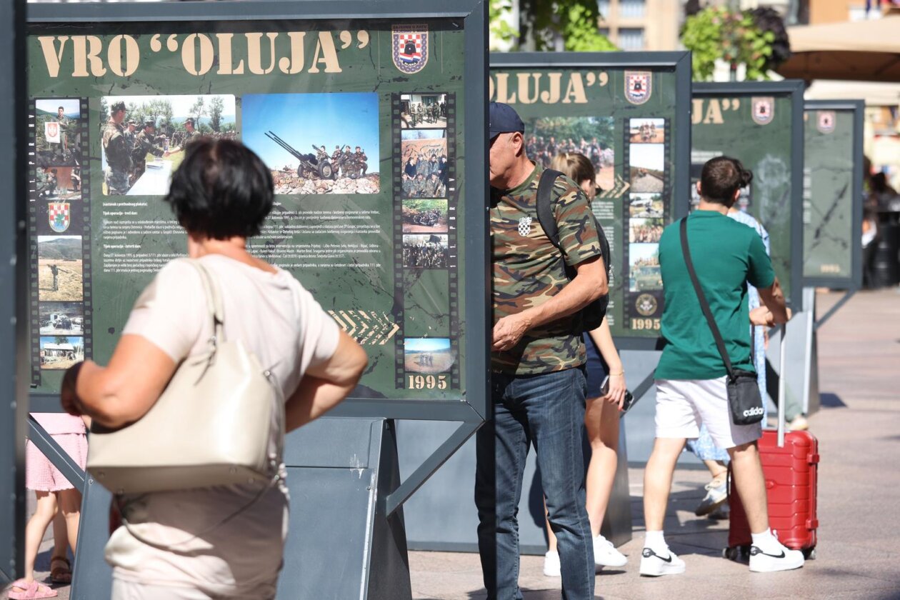 Rijeka: Na Korzu postavljena izložba povodom obljetnice Oluje
