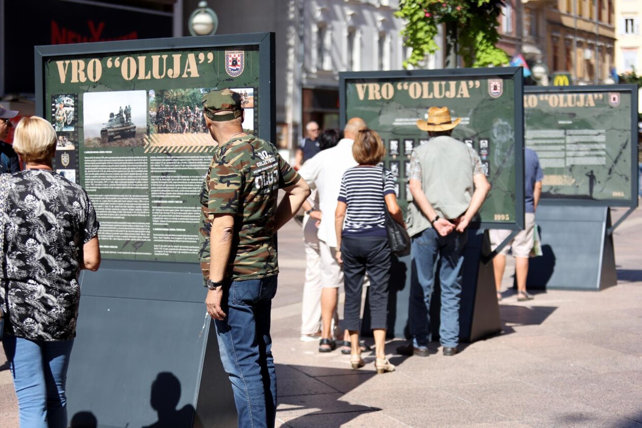 Rijeka: Na Korzu postavljena izložba povodom obljetnice Oluje