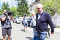 Zagreb: Dolazak Ive Sanadera u obiteljsku kuću nakon izlaska iz zatvora Zagreb: Dolazak Ive Sanadera u obiteljsku kuću nakon izlaska iz zatvora