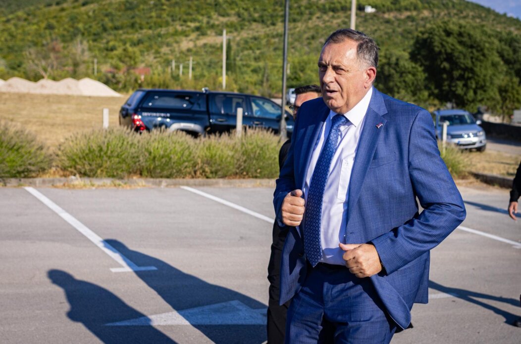 Čapljina: Milorad Dodik prisustvovao bogosluženju uoči praznika Svetih prebilovačkih i ostalih hercegovačkih mučenika Čapljina: Milorad Dodik prisustvovao bogosluženju uoči praznika Svetih prebilovačkih i ostalih hercegovačkih mučenika