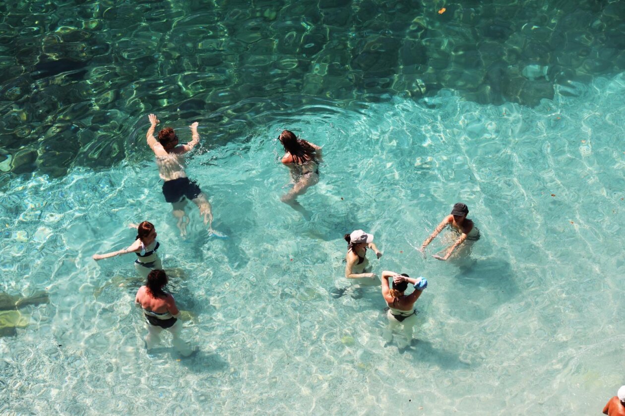 Rijeka: Kupači na gradskoj plaži Sablićevo Rijeka: Kupači na gradskoj plaži Sablićevo