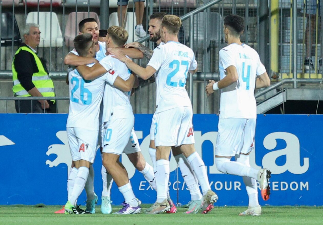 Rijeka i Varaždin sastali se u 4. kolu SuperSport HNL-a Rijeka i Varaždin sastali se u 4. kolu SuperSport HNL-a