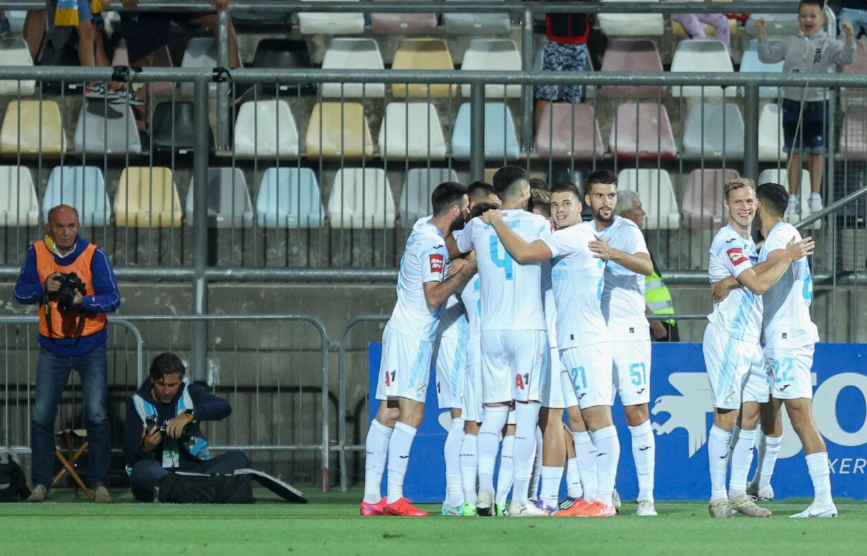 Rijeka i Varaždin sastali se u 4. kolu SuperSport HNL-a Rijeka i Varaždin sastali se u 4. kolu SuperSport HNL-a