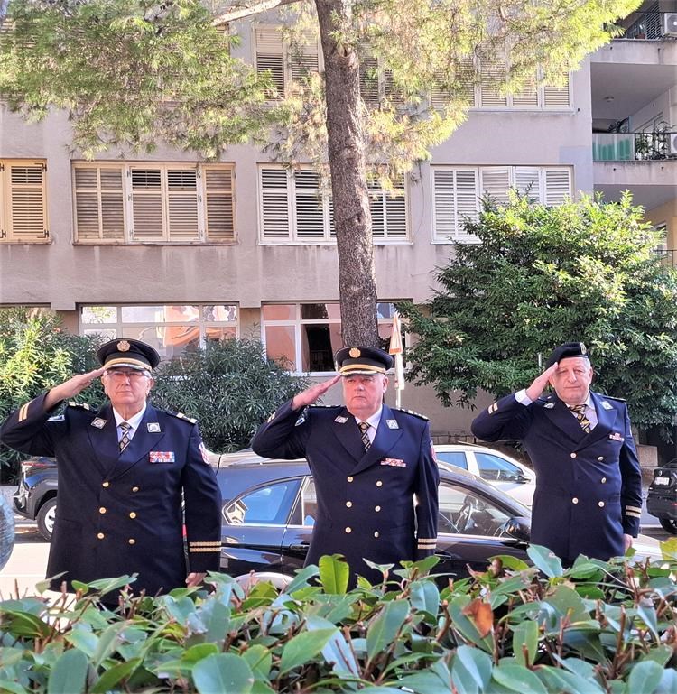 DAN POLICIJE-POČAST-DIZ-PUPG-