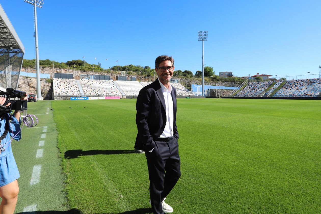 Rijeka: Novi trener Rijeke Victor Sanchez predstavljen na Rujevici Rijeka: Novi trener Rijeke Victor Sanchez predstavljen na Rujevici