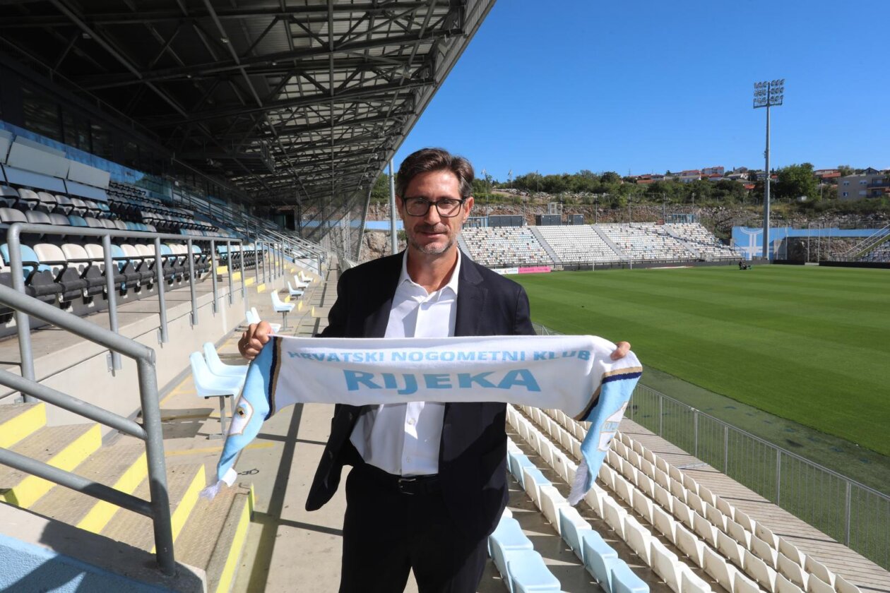 Rijeka: Novi trener Rijeke Victor Sanchez predstavljen na Rujevici Rijeka: Novi trener Rijeke Victor Sanchez predstavljen na Rujevici
