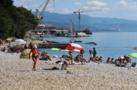 Rijeka: Građani uživaju u suncu i moru na Kantridi Rijeka: Građani uživaju u suncu i moru na Kantridi