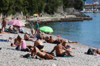 Rijeka: Građani uživaju u suncu i moru na Kantridi Rijeka: Građani uživaju u suncu i moru na Kantridi
