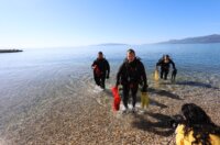 Rijeka: Akcija čišćenja plaže Ploče kojoj se pridružila gradonačelnica Rinčić