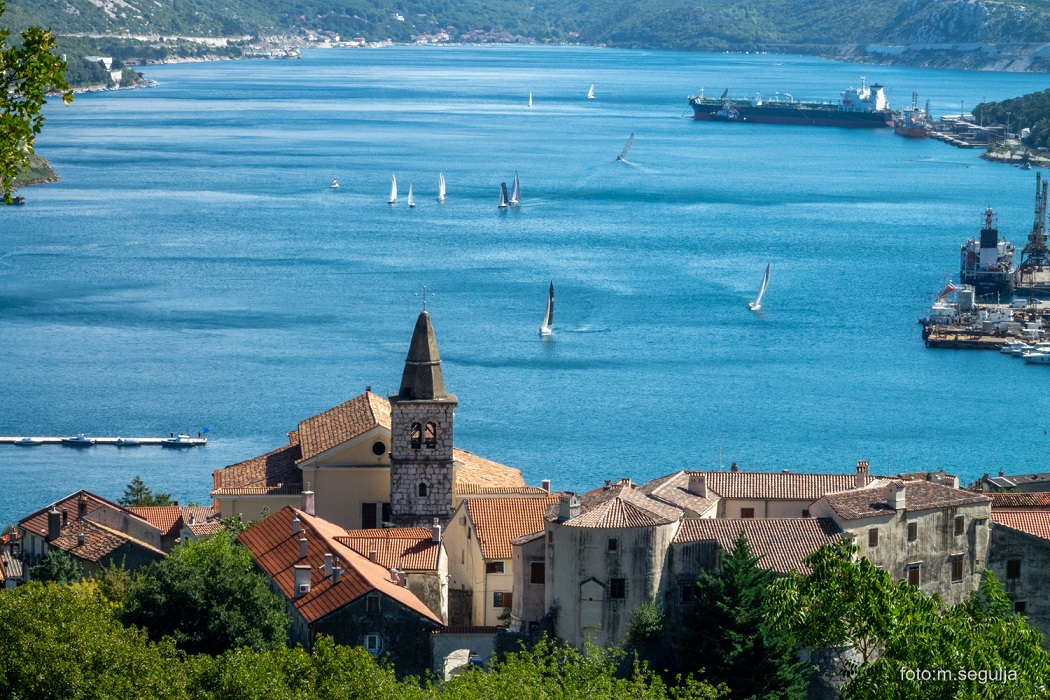 Regata 1