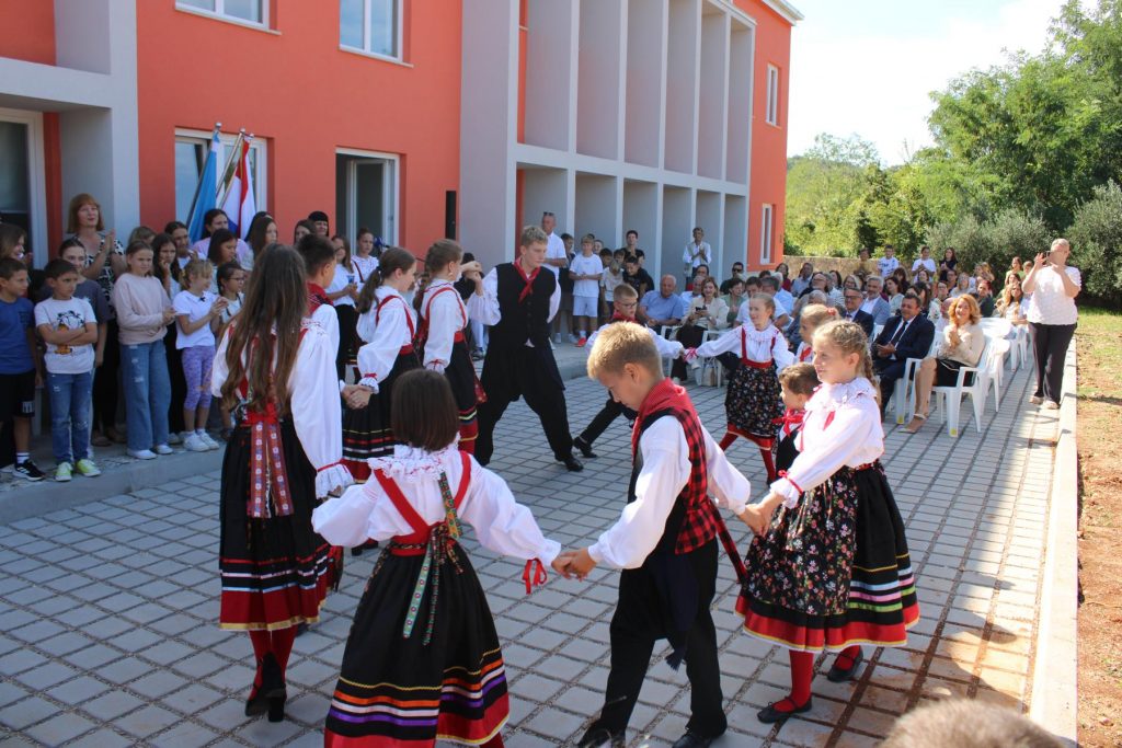 pgz osnovna skola dobrinj (23)