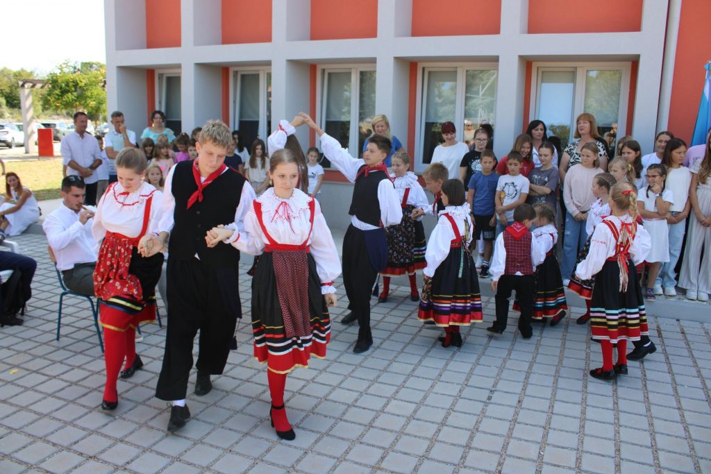 pgz osnovna skola dobrinj (25)