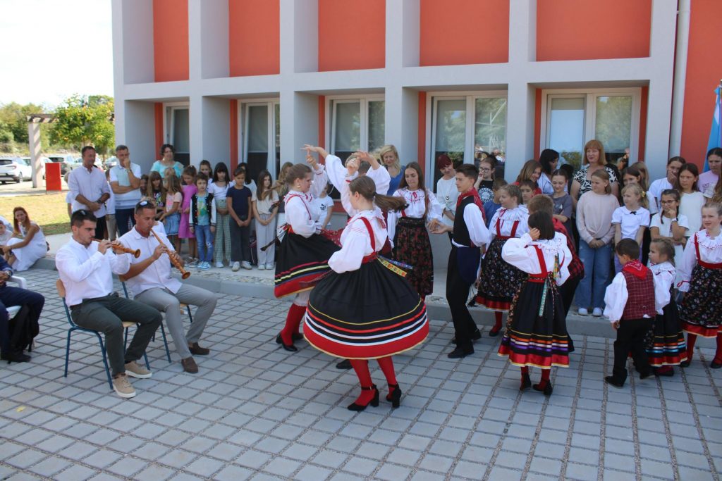 pgz osnovna skola dobrinj (26)