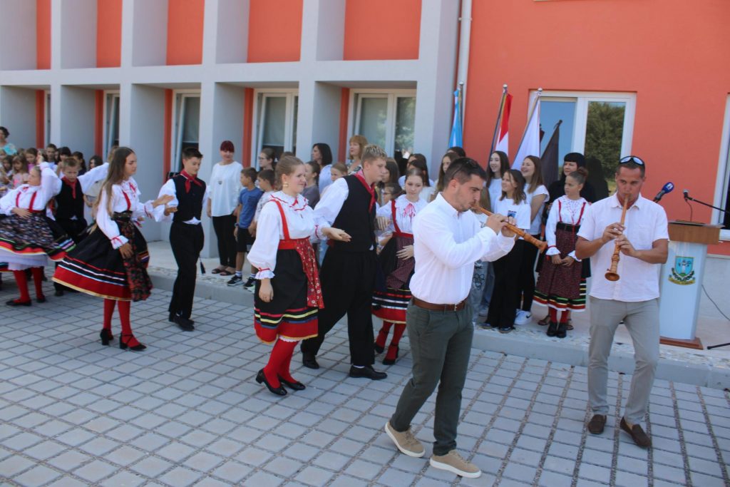 pgz osnovna skola dobrinj (27)