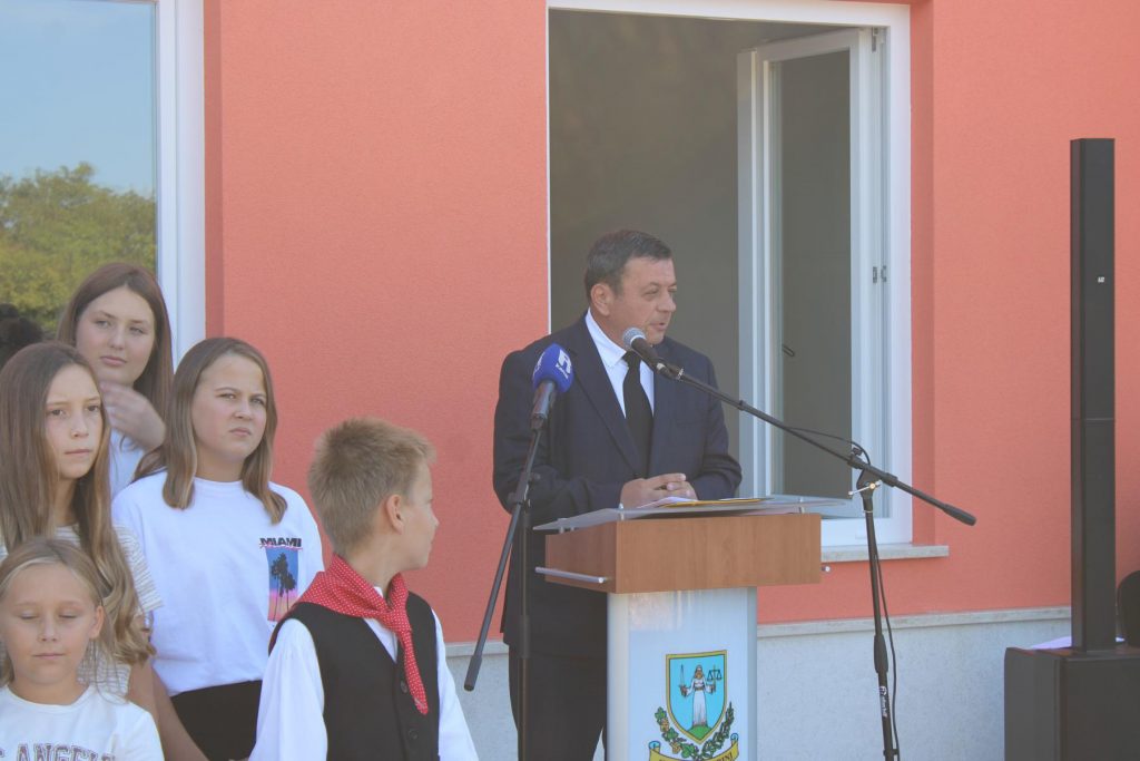 pgz osnovna skola dobrinj (30)