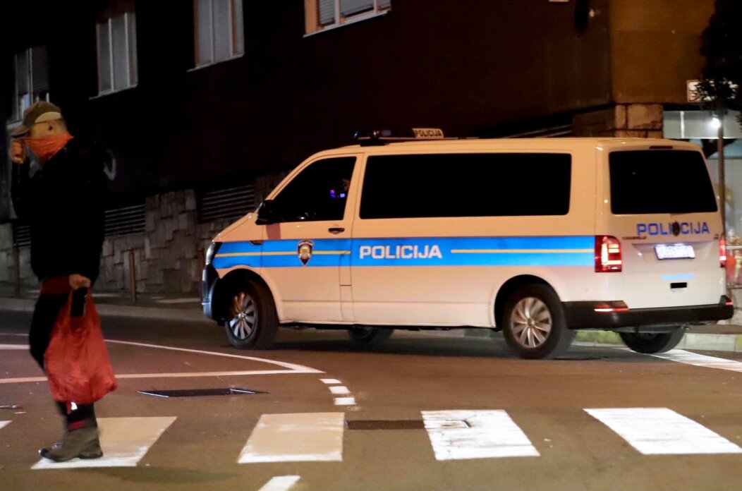 policija-brajda-noć pomerio riportal policija-brajda-noć pomerio riportal