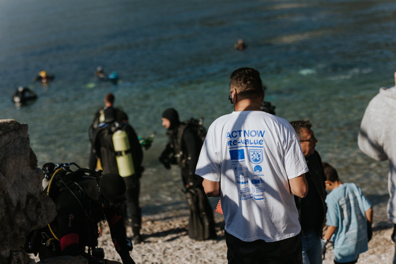 EUBeachCleanUp-11