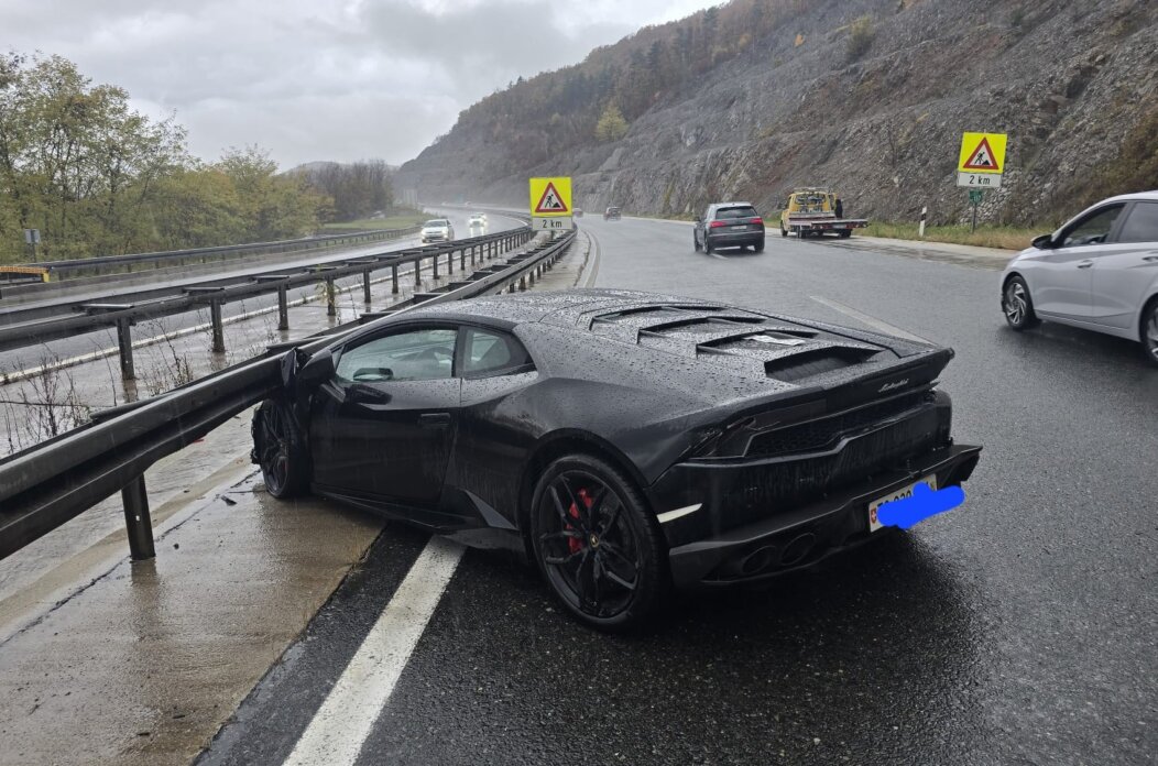 LAMBO LIKA FEJS