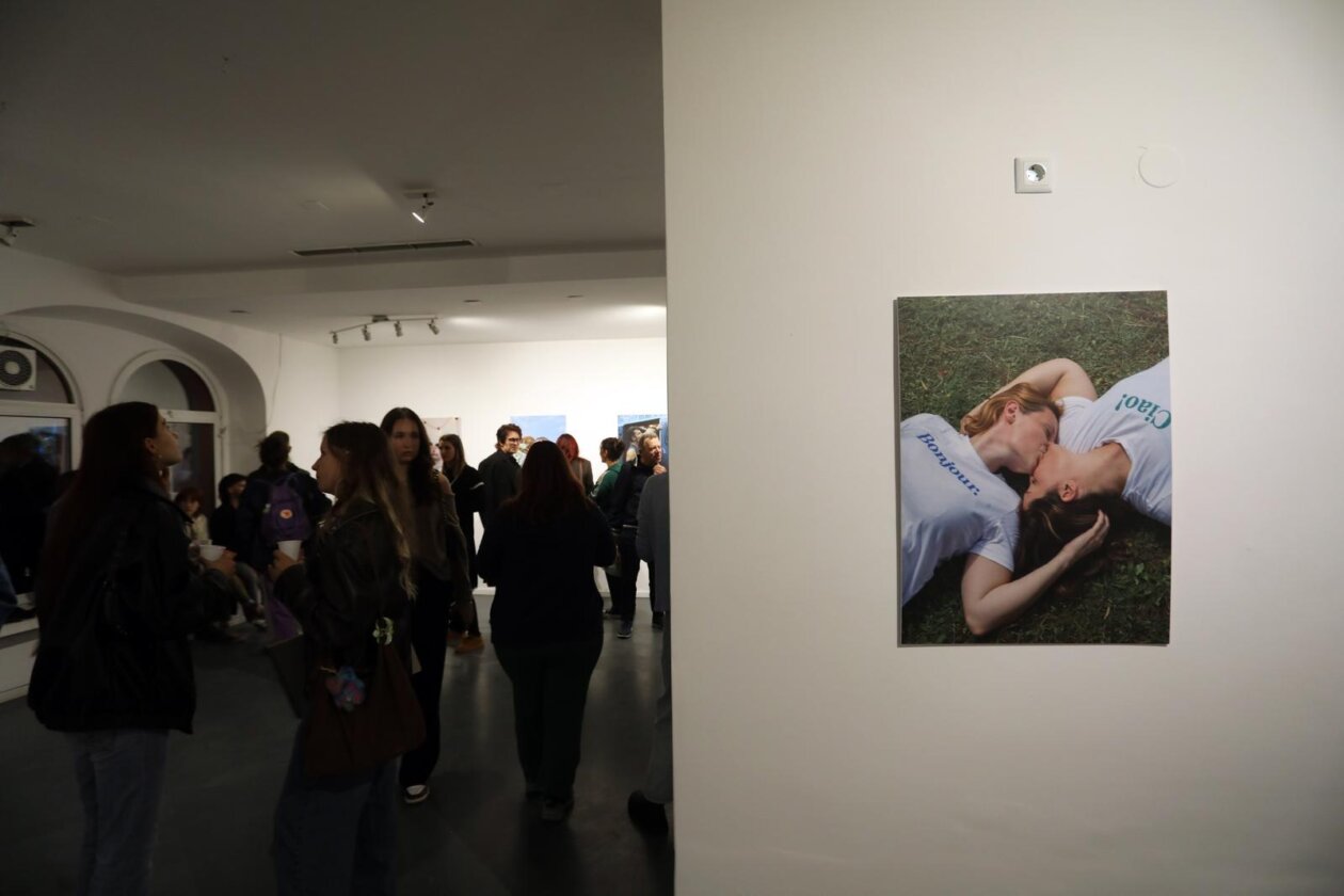Rijeka: Otvorenje izložbe: „24 BACI“ u sklopu queer festivala Smoqua 2025. Rijeka: Otvorenje izložbe: „24 BACI“ u sklopu queer festivala Smoqua 2025.