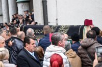 Sarajevo: Dženaza za Halida Bešlića u Gazi Husrev-begovoj džamiji