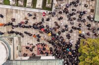 Sarajevo: Pogled iz zraka na dženazu za Halida Bešlića u Gazi Husrev-begovoj džamiji Sarajevo: Pogled iz zraka na dženazu za Halida Bešlića u Gazi Husrev-begovoj džamiji