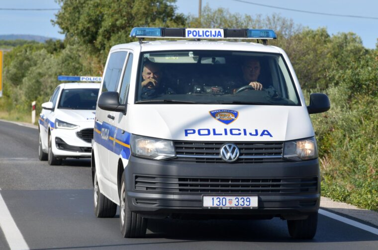 ibenik: Policijska vozila