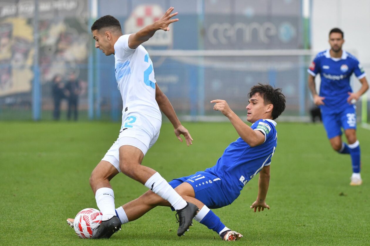Slaven Belupo i Rijeka sastali se u 10. kolu SuperSport HNL-a Slaven Belupo i Rijeka sastali se u 10. kolu SuperSport HNL-a