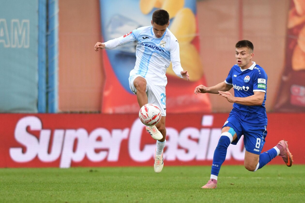 Slaven Belupo i Rijeka sastali se u 10. kolu SuperSport HNL-a Slaven Belupo i Rijeka sastali se u 10. kolu SuperSport HNL-a