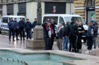 Navijači kluba Sparta Prague stigli u centar Rijeke pod pratnjom policije Navijači kluba Sparta Prague stigli u centar Rijeke pod pratnjom policije