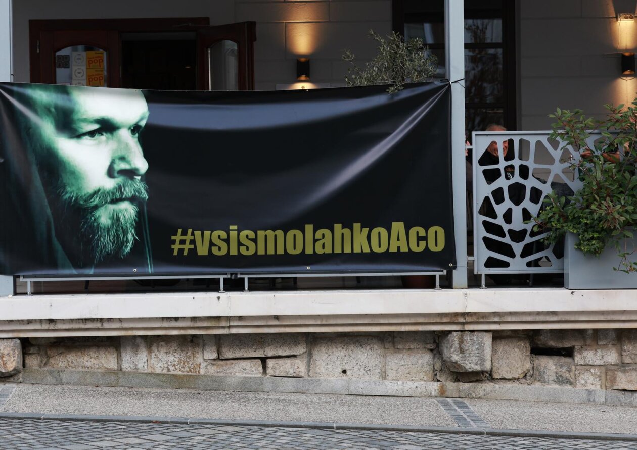 Novo Mesto: Građani pristižu na prosvjedni skup, održat će se i politički summit