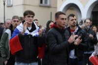 Novo Mesto: Građani pristižu na prosvjedni skup, održat će se i politički summit