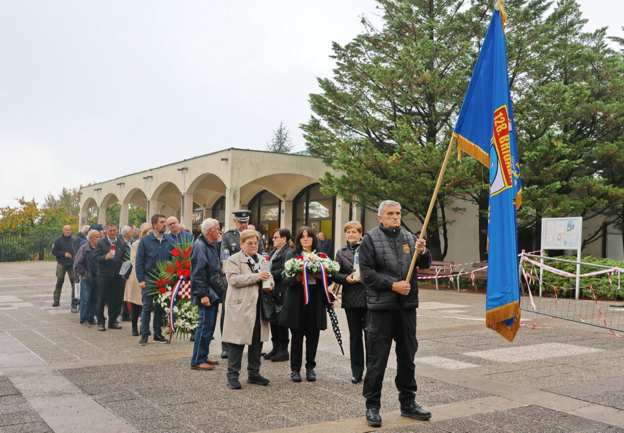 Polaganje-vijenaca-128-brigada-1