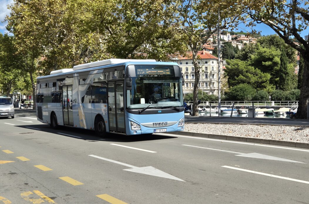 autobus autotrolej fiumara 114 autobus autotrolej fiumara 114