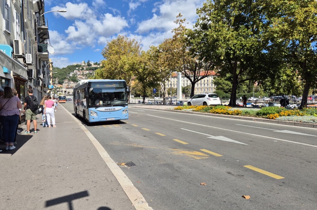 autobus autotrolej fiumara 115 autobus autotrolej fiumara 115