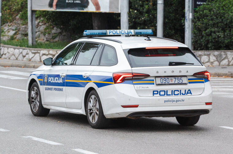 ilustrativna policija-6062