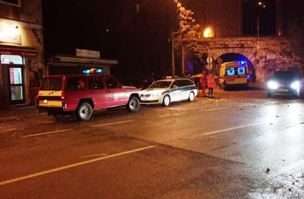 školjić44 noć